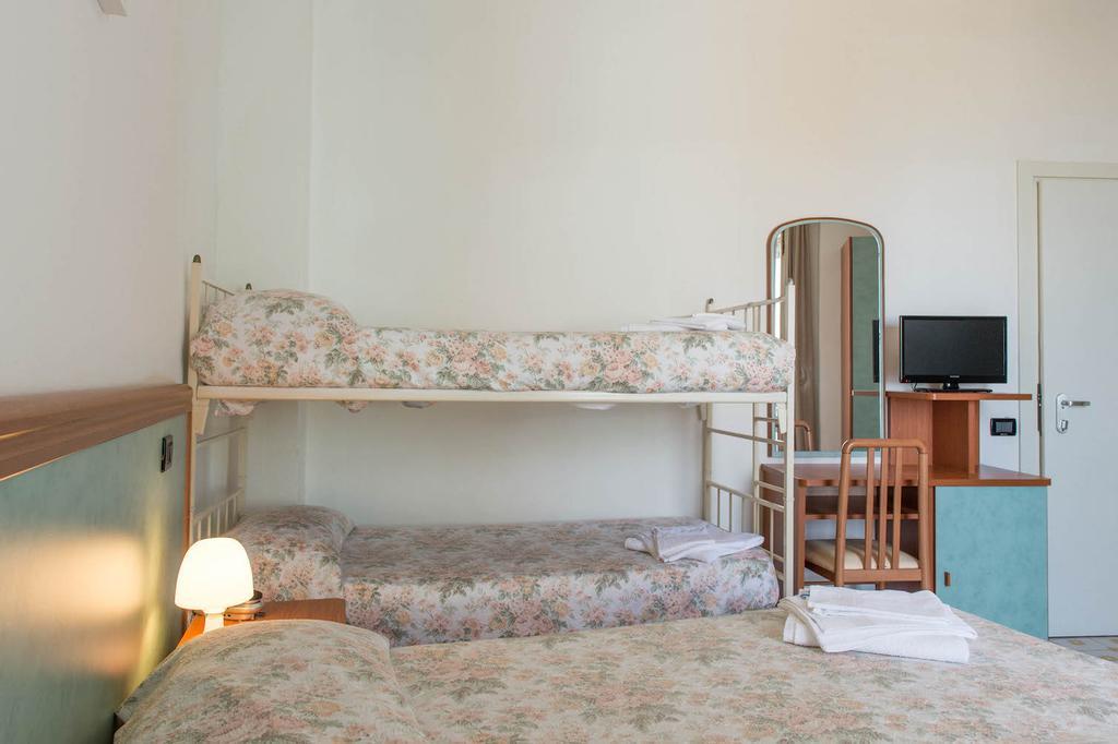 Hotel Levante Sul Mare Lido Di Savio Ngoại thất bức ảnh