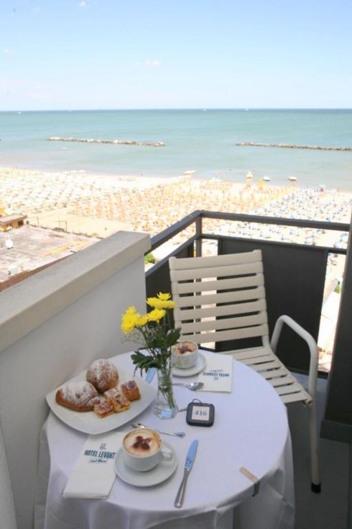Hotel Levante Sul Mare Lido Di Savio Ngoại thất bức ảnh